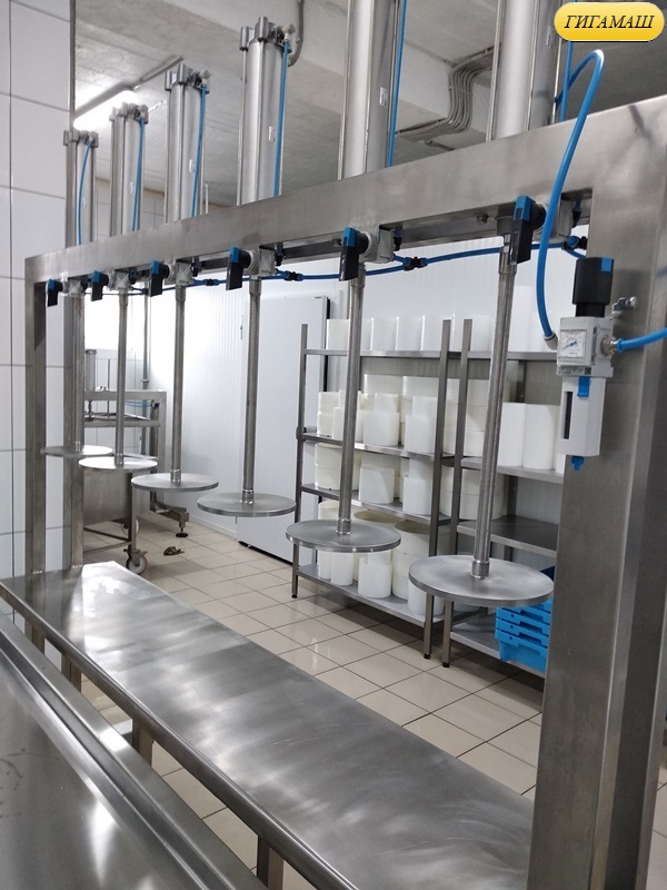 оборудования для приемки, пастеризации молока и изготовления сыров